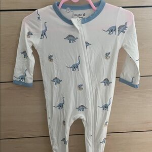 Kyte BABY Dinosaur Print Footie - Cream and Blue